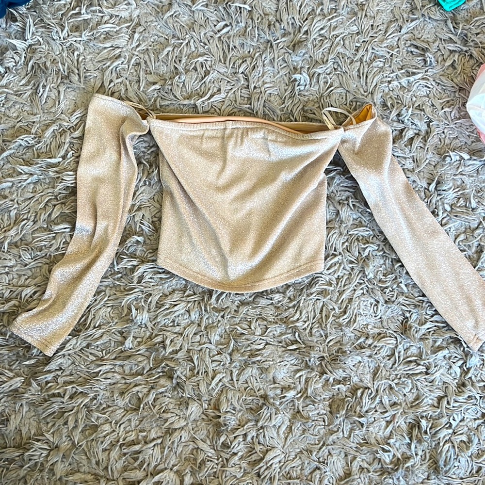 NWT - Sparkly gold off shoulder long sleeve party crop top- M